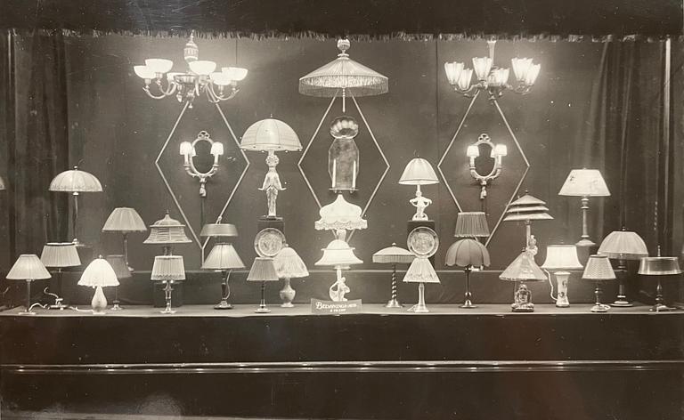 Erik Tidstrand, a pair of table lamps, model "26550", Nordiska Kompaniet, 1920s.