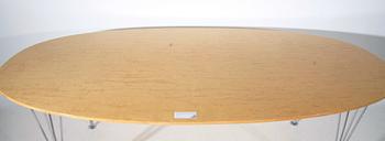 BORD, "Superellips". Design Bruno Mathsson och Piet Hein.