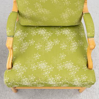 A pair of Gustavian style armchairs, tidigt 2000-tal.