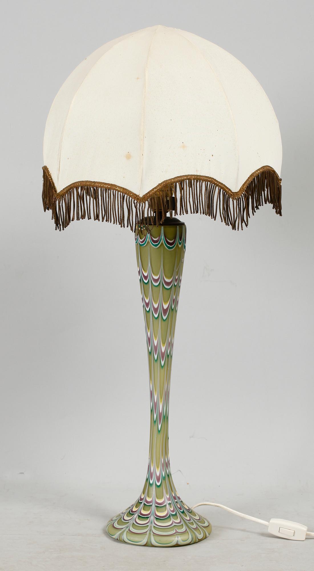 BORDSLAMPA, glas, tidigt 1900-tal.