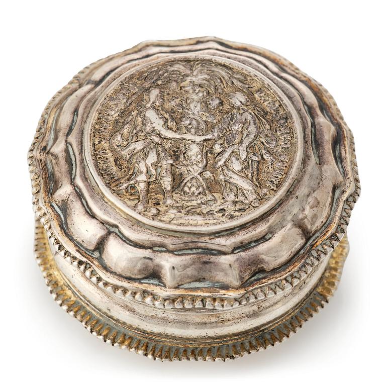 A Swedish 18th century parcel-gilt silver snuff-box, mark of Johan Wennervall, Gothenburg 1759.