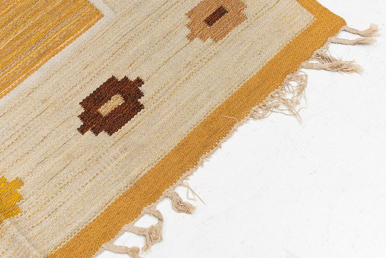 Aina Konge, attributed to, flat weave, signed AK, approx. 245 x 170 cm.
