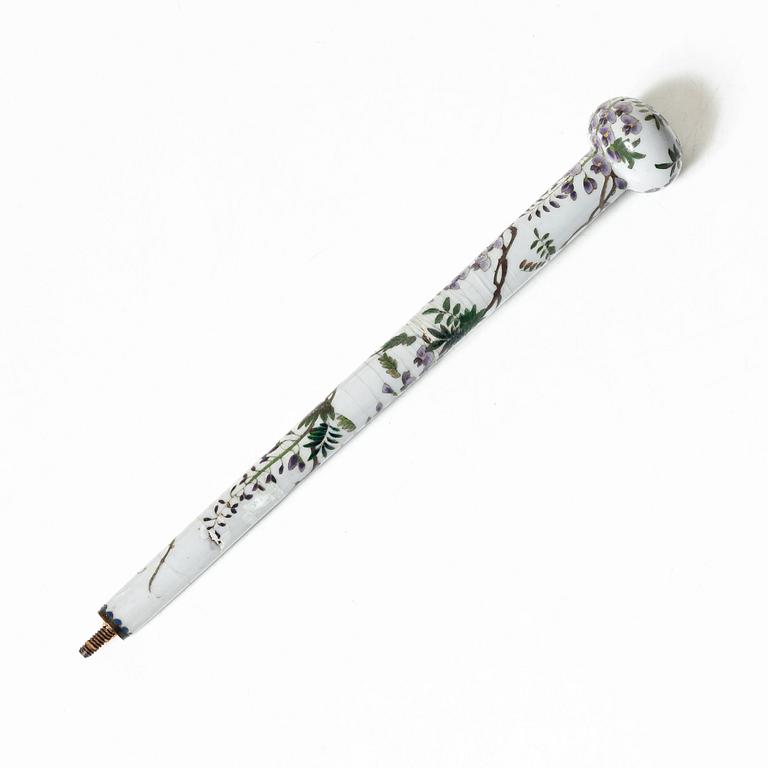 Skedar, sex stycken, and a cloisonne cane top, Japan, early 20th century.