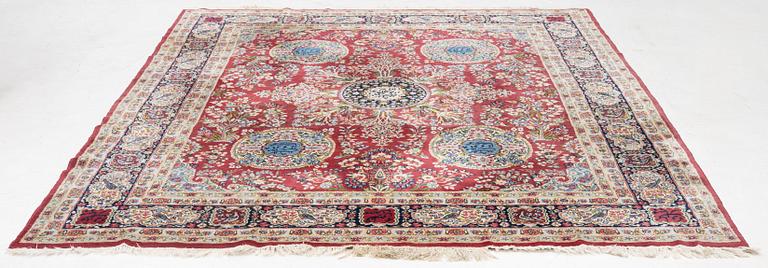 Carpet, oriental, approx. 340 x 250 cm.