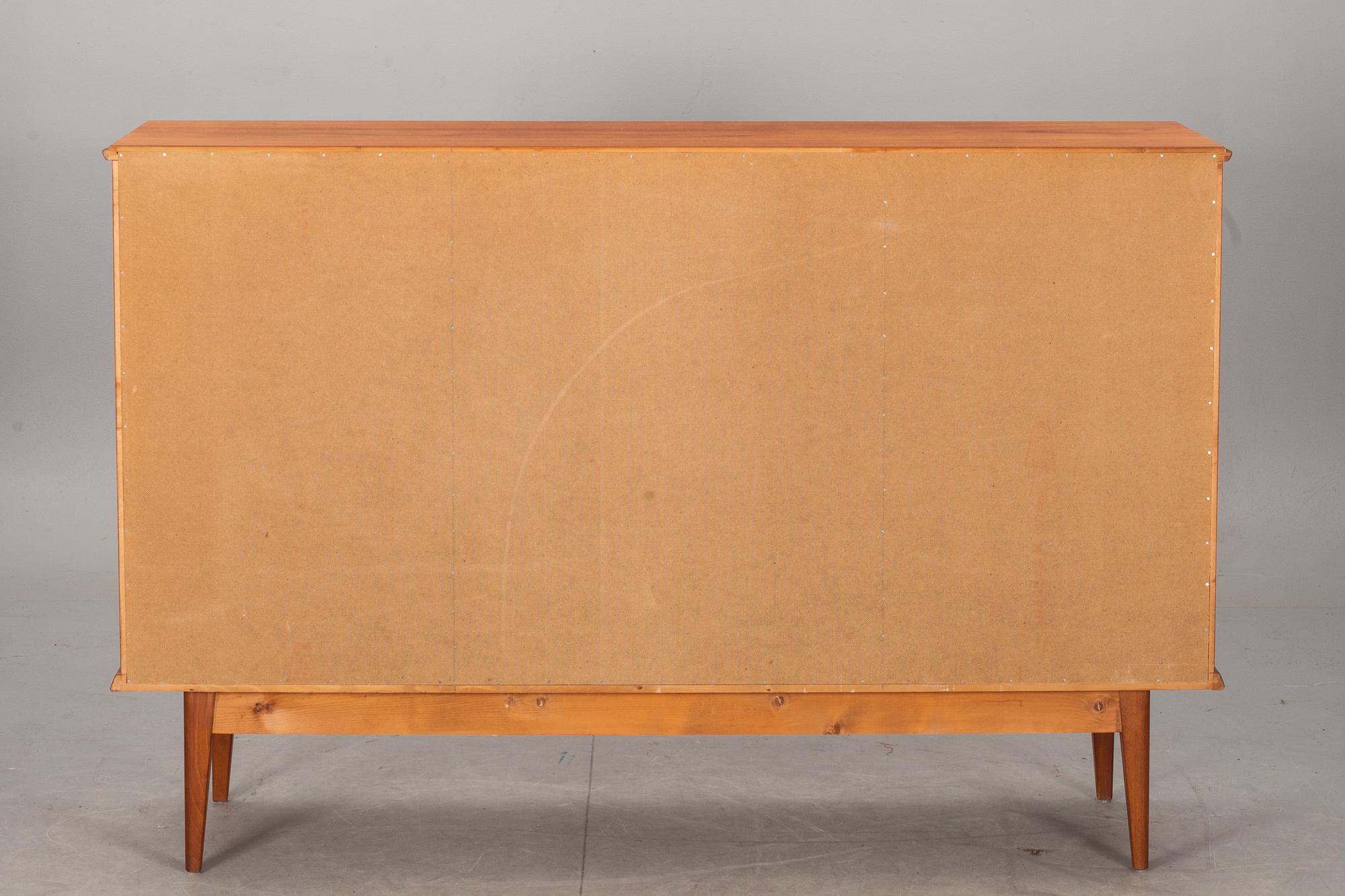 SIDEBOARD, teak. 1900-talets andra hälft.