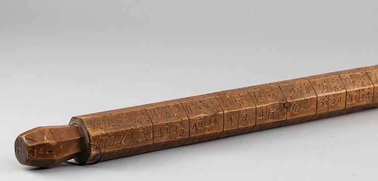 KALENDERSTAV, allmoge, dat 1834.