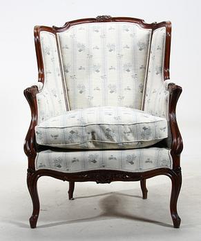 FÅTÖLJ. Louis XV stil 1900-tal.