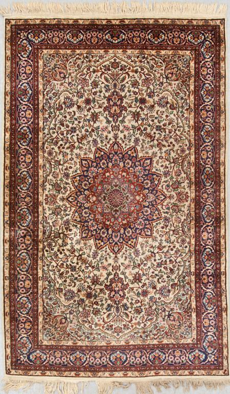 MATTA, old, Täbris-stil, Kashmir sannolikt, ca 220 X 137 cm.