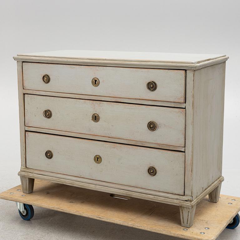 Chest of drawers, 19th century.