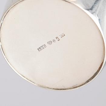 PARTI SILVERFÖREMÅL, 10 st, bla Gustav Janson, 1800-1900-tal. Tot ca 710 gram.