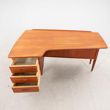 A 1950/560s teak desk from Lelångs mböelfabrik.