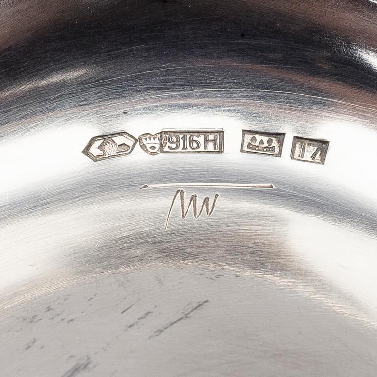 TAPIO WIRKKALA, SKÅL TW 11, silver, Hopeakeskus, Hämeenlinna 1962. Vikt 161 g.