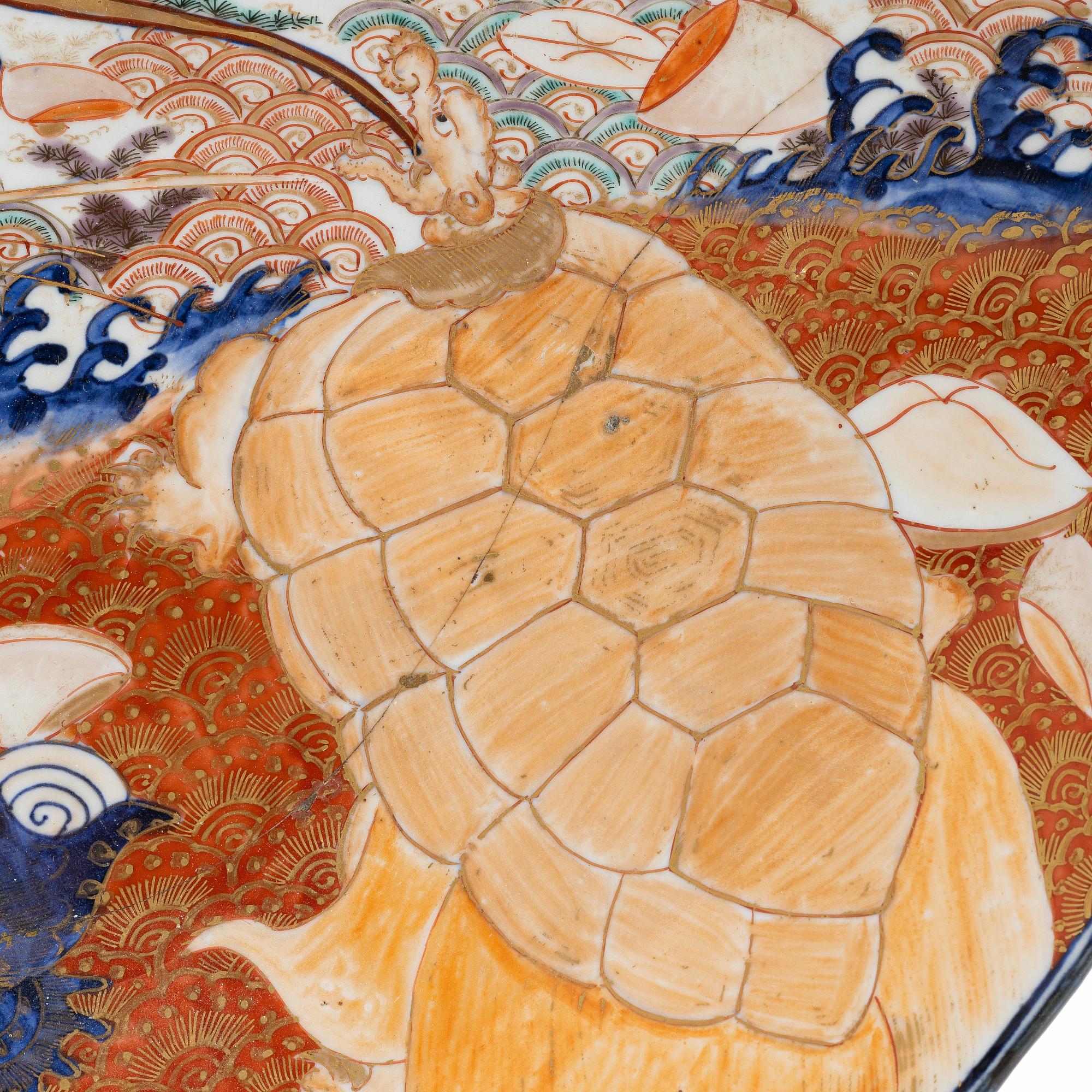 A massive Japanese imari charger, Meiji period (1868-1912). Signed.