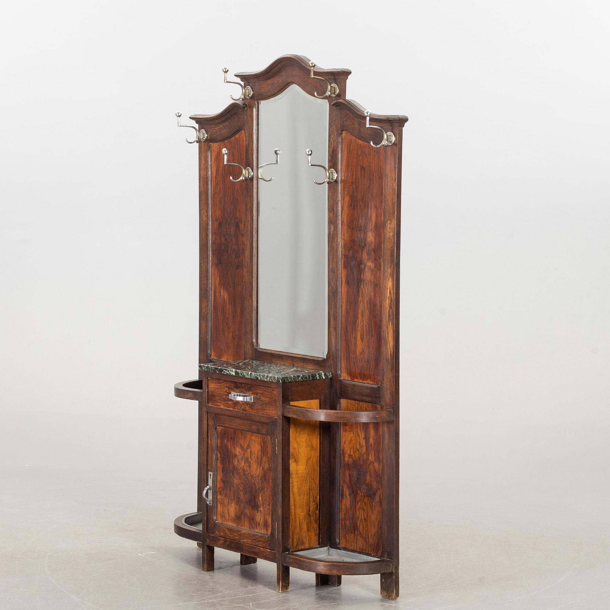 Hallmöbel med spegel, 1930-tal.