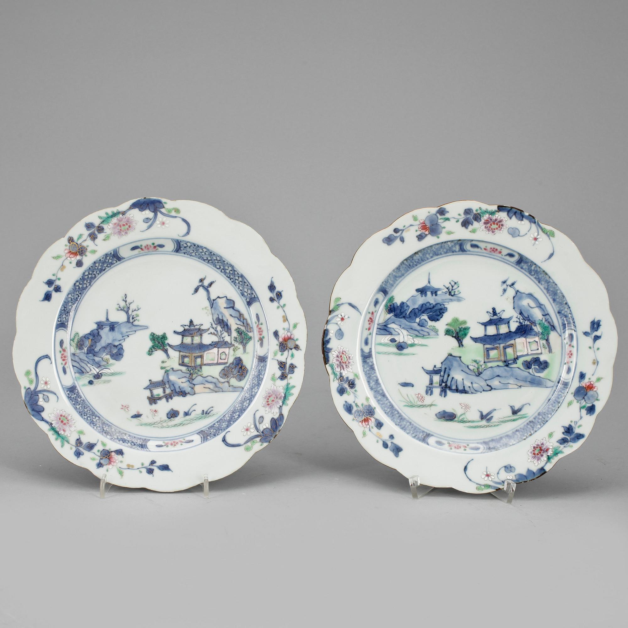 TALLRIKAR, ett par, porslin, Kina, Qianlong (1736-95).