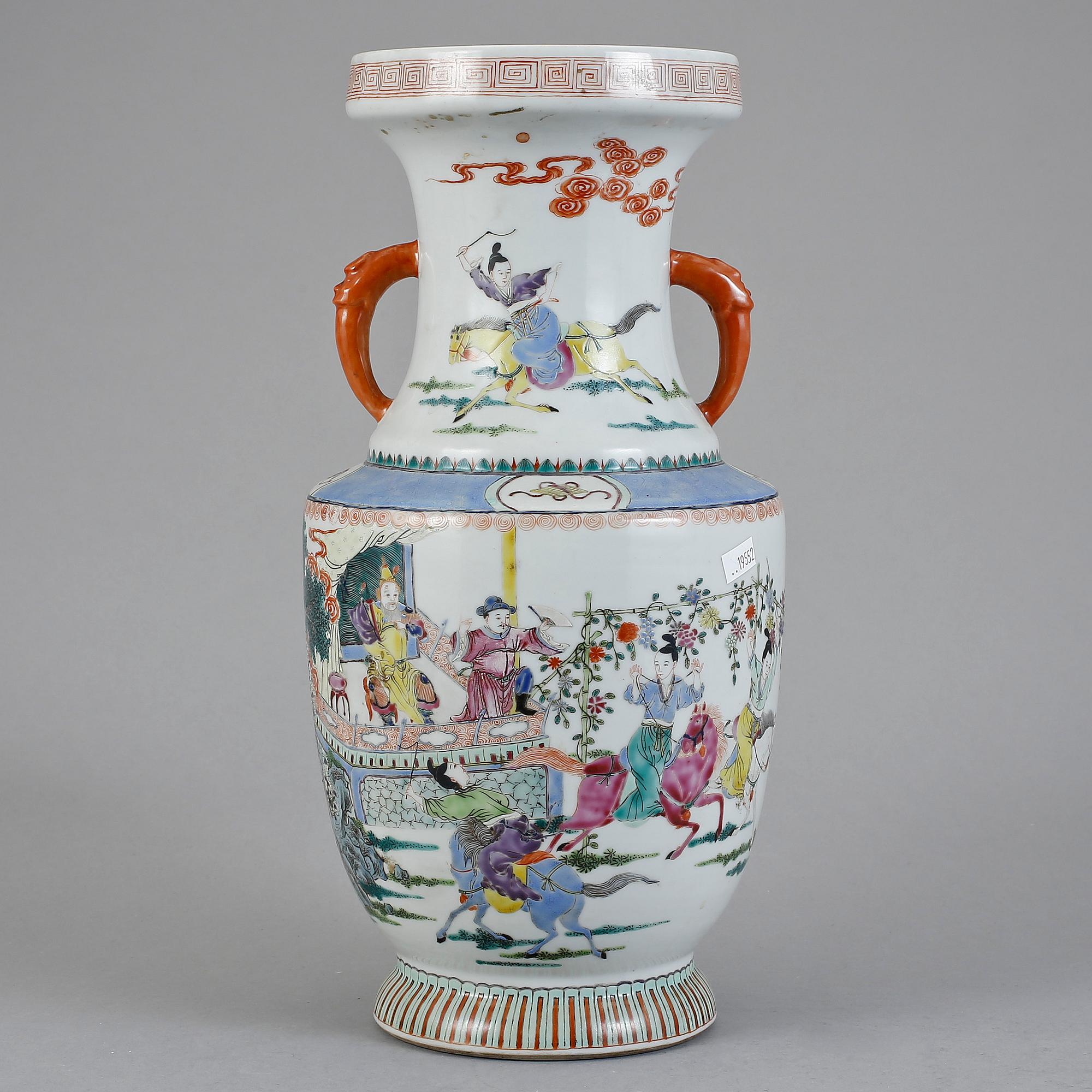 VAS, porslin, Kina, sent 1800-tal.