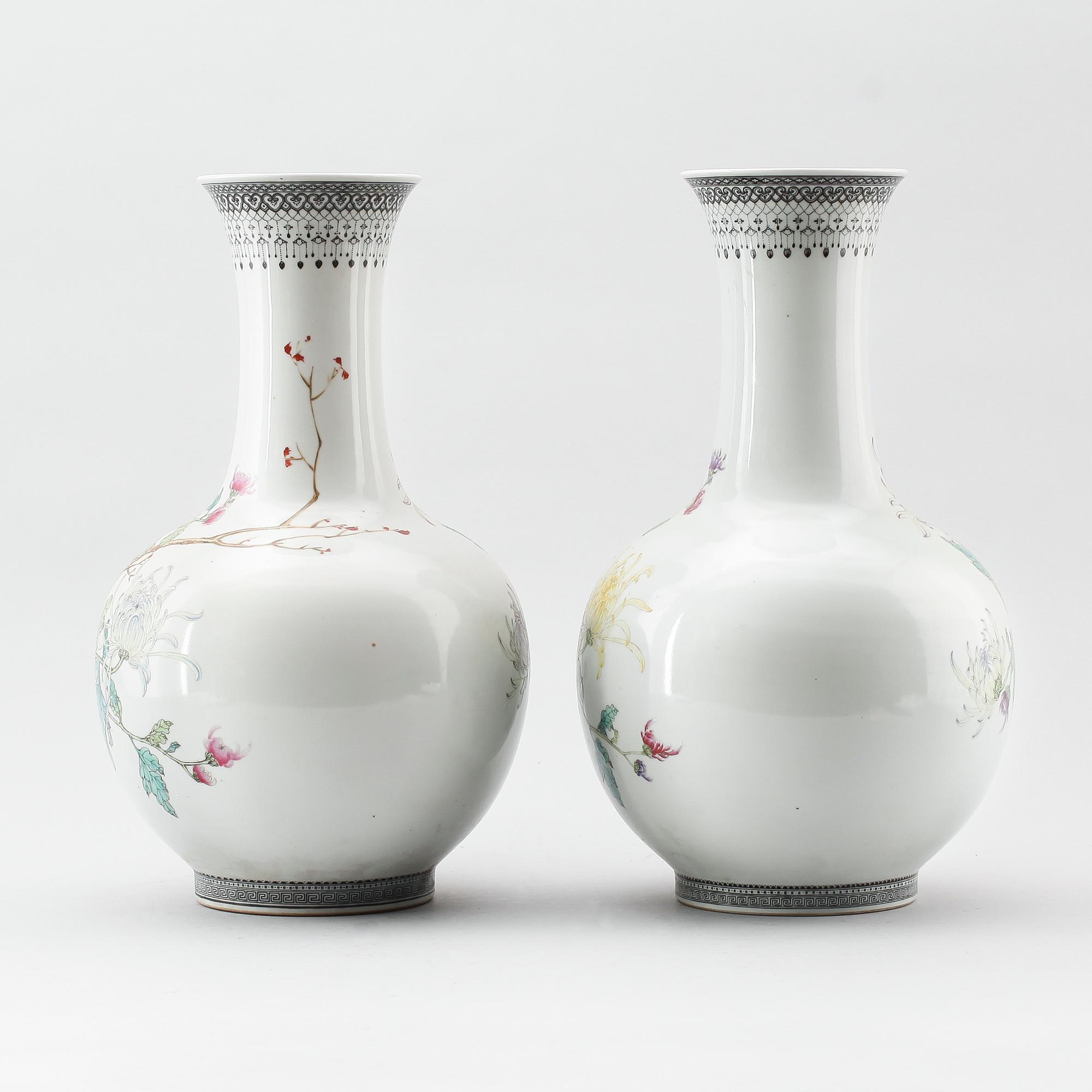 VASER, 1 par, porslin, Kina, 1900-tal.