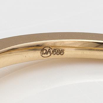 A 14K gold ring with diamonds ca. 1.02 ct in total. AIG certificate.