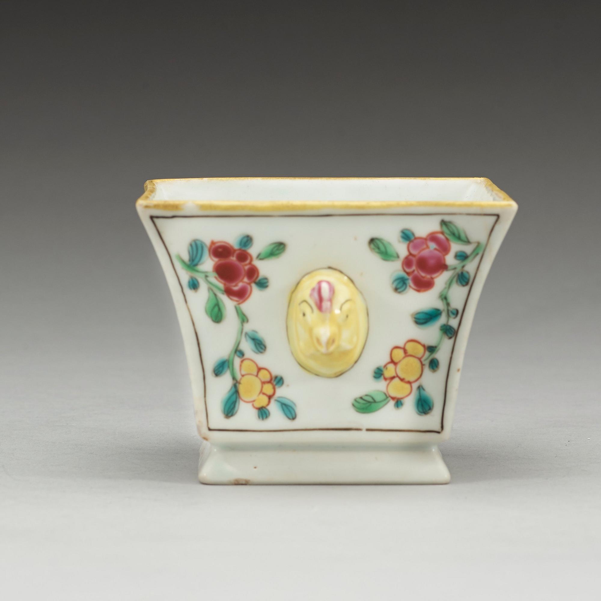 KOPP, kompaniporslin. Qing dynastin, Qianlong (1736-95).