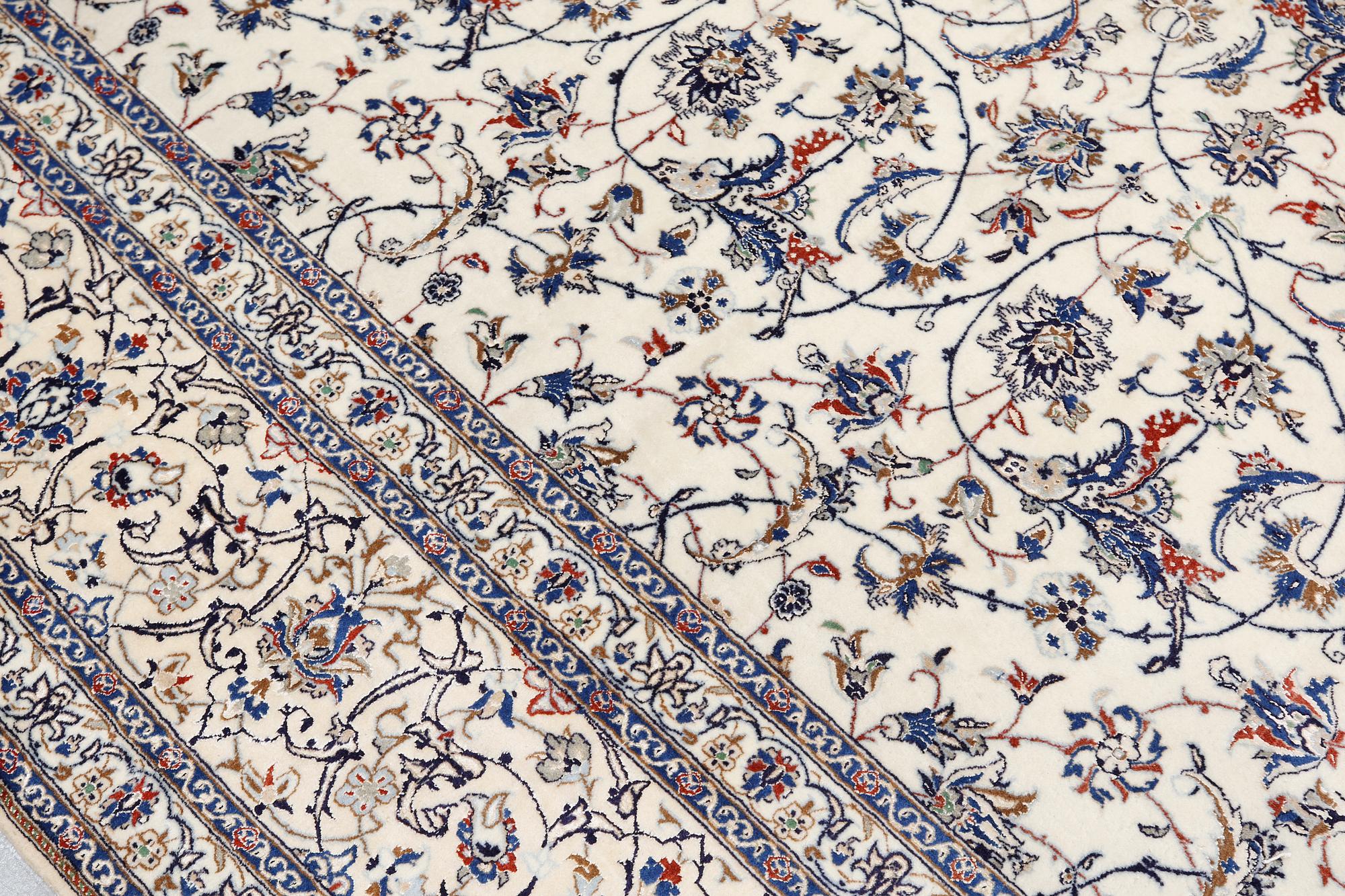Matta, Nain Part Silk, S.K 4LAA, 350 x 255 cm.