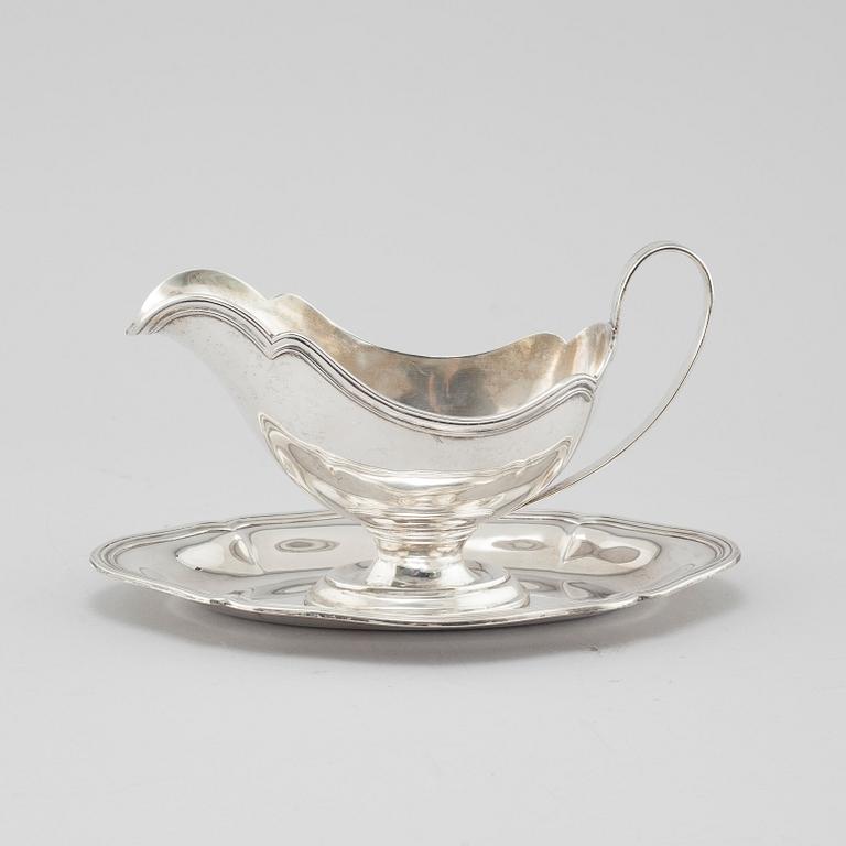 CG HALLBERG, saucer silver, Stockholm, 1919.