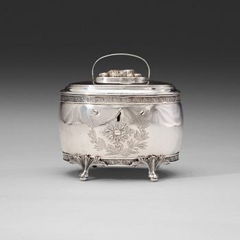 1030. A Swedish 19th century silver sugar-casket, marks of Henrik Christoffer Klint d y, Stockholm 1817.