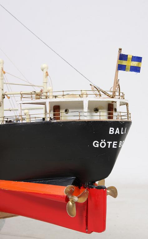 BÅTMODELL, "m/s Bali", modellen byggd av Å. Carlberg.