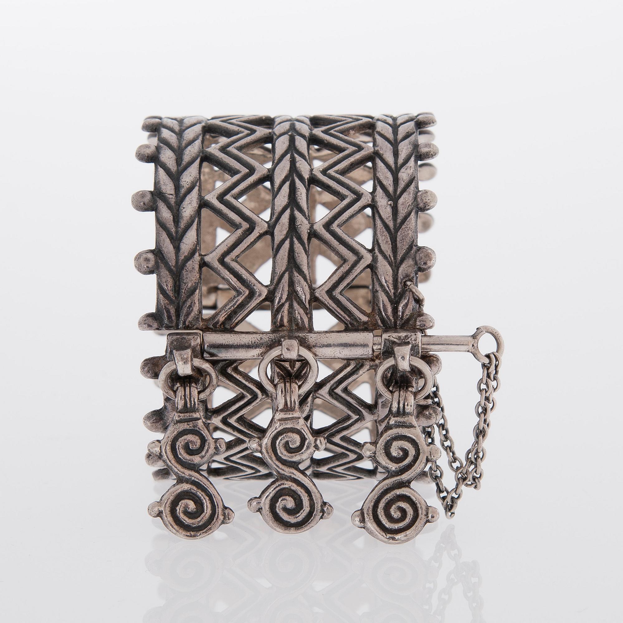 RANNEKORU, Kalevala Koru, silver.