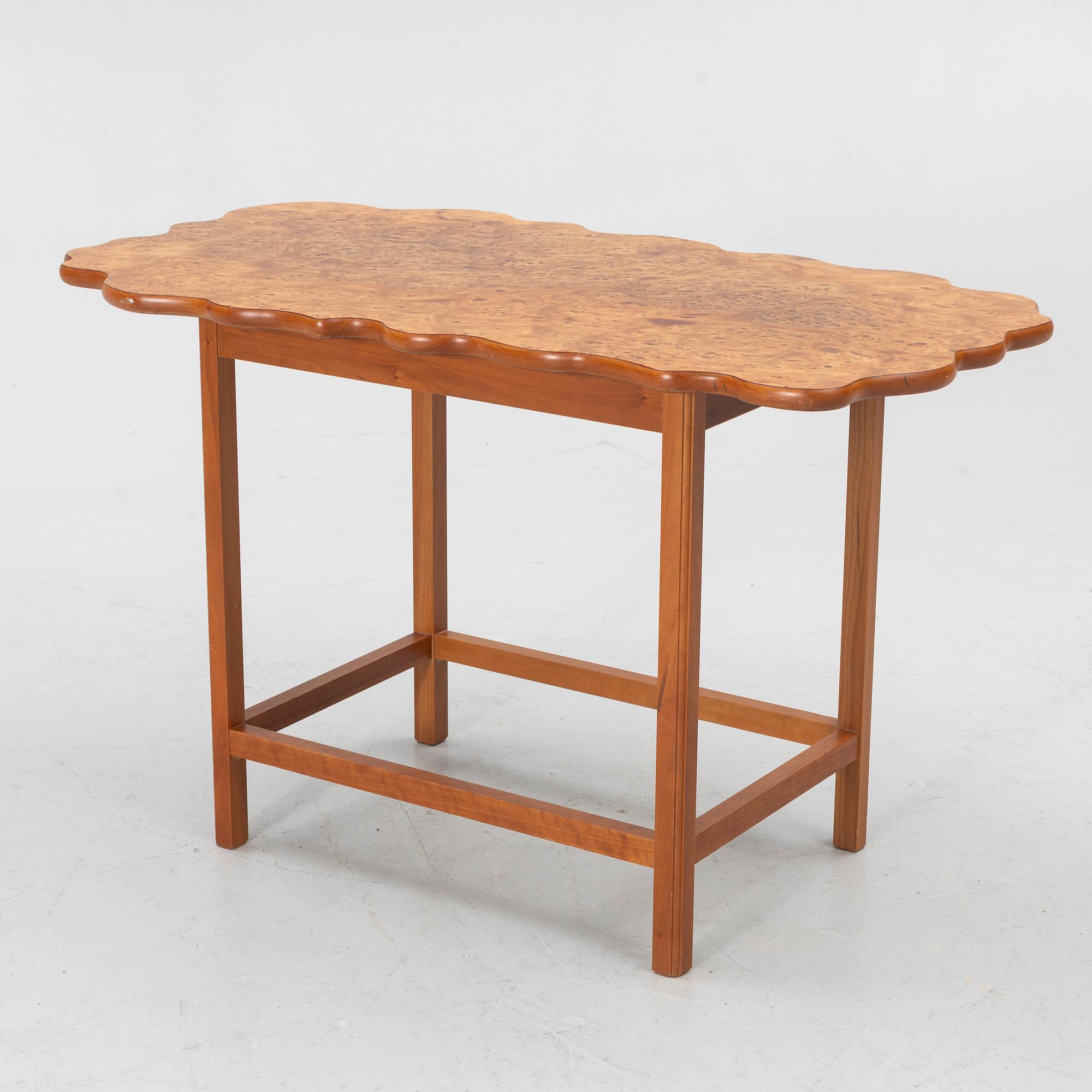 Josef Frank, soffbord, modell B1058, Firma Svenskt Tenn, efter 1985.