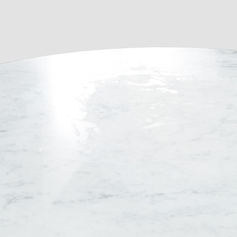 Eero Saarinen, A 'Tulip' furniture set, table with eight chairs, Knoll International, 1970s.