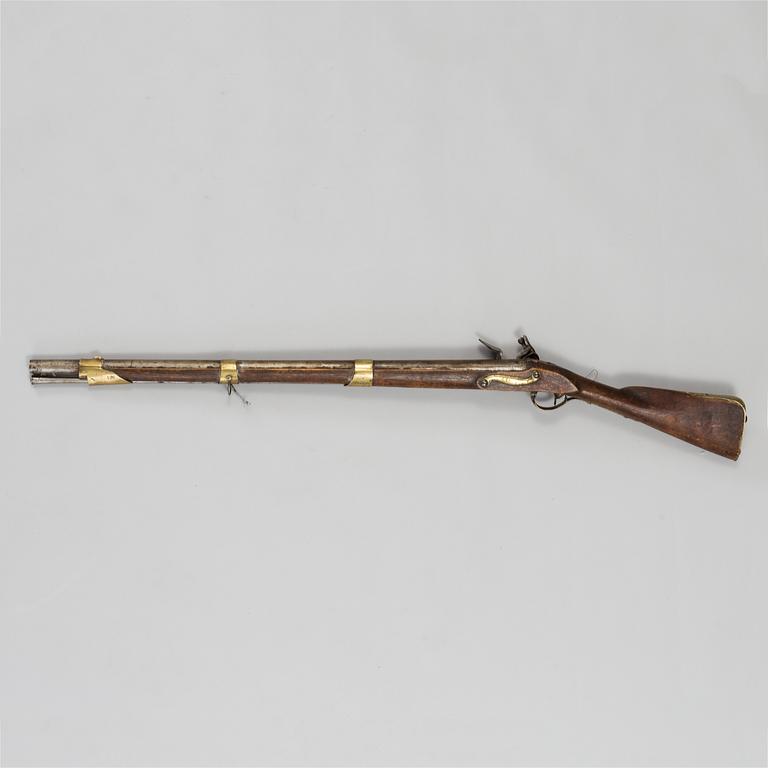 A FLINTLOCK GUN, 18th/19th century.