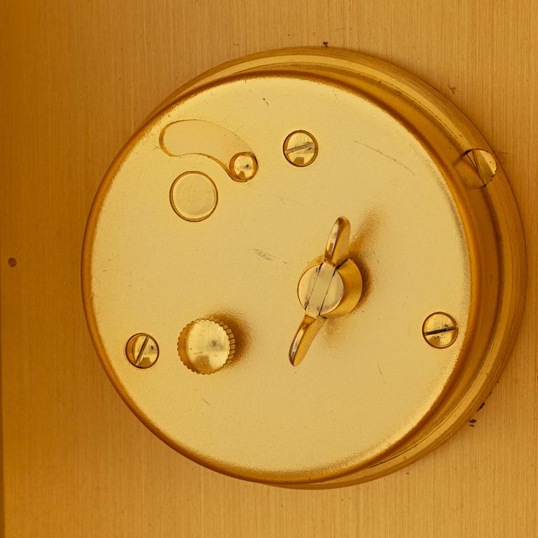 Jaeger-LeCoultre, table clock, 6 x 9 x 16 cm.
