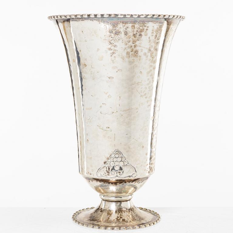A silver vase, GAB, Stockholm, 1927.