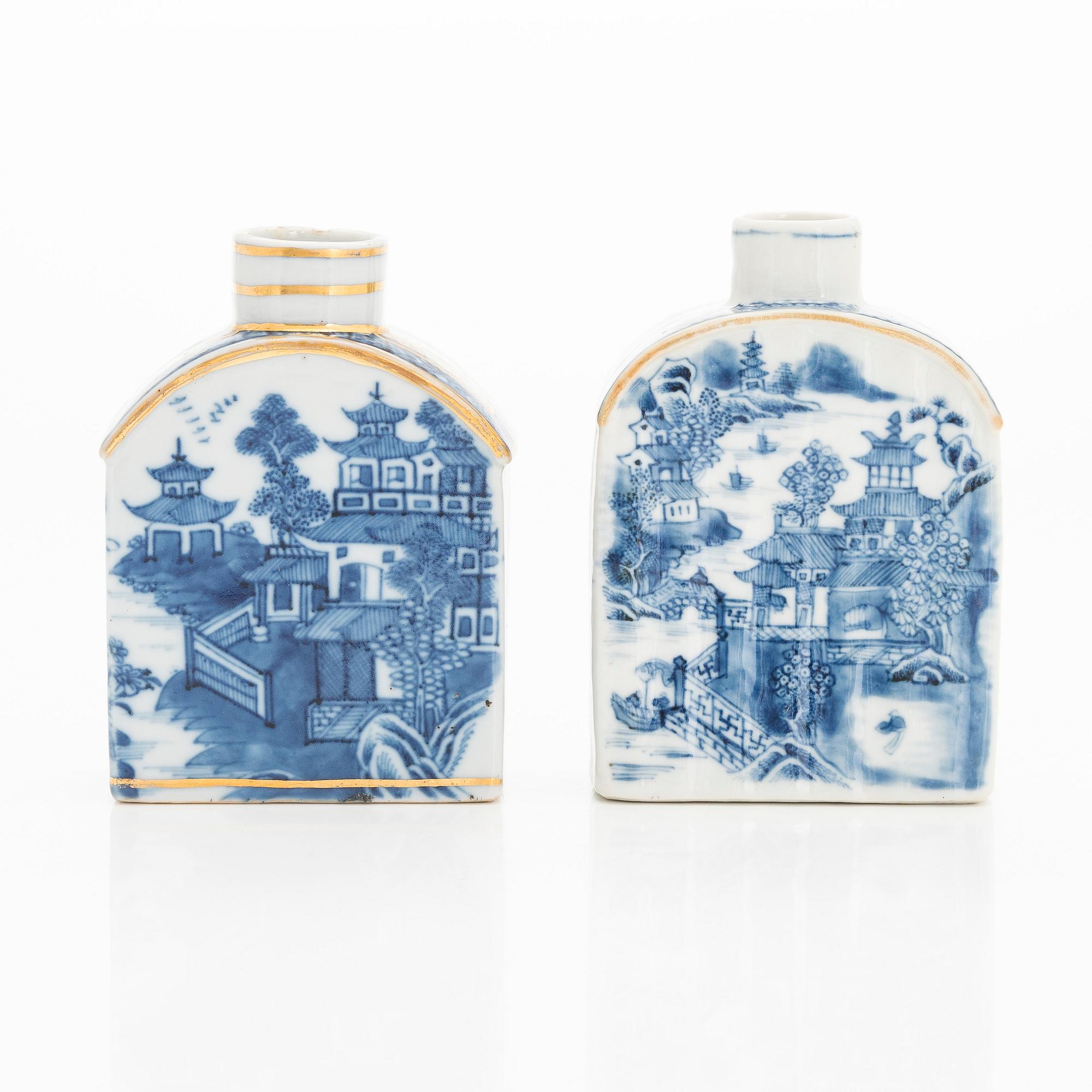 A set of two blue and white 'Chinese Export' tea caddies and four cups with saucers, Qing dynasty, 18th Century.