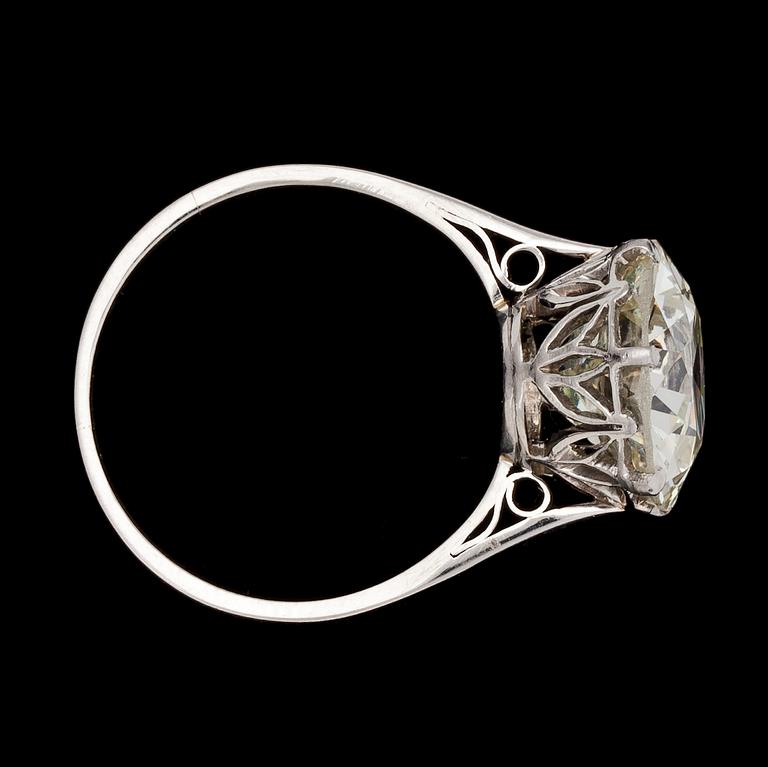 RING, gammalslipad diamant, 4.14 ct.