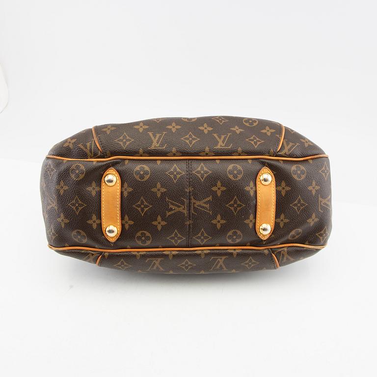 Louis Vuitton,