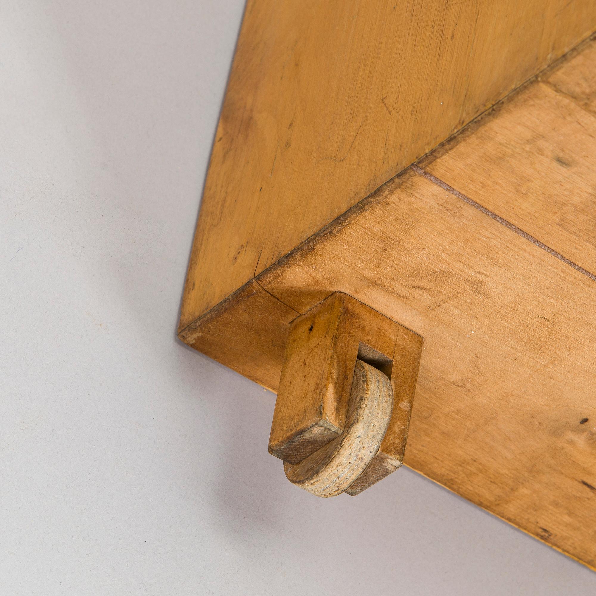 Aino Aalto, An early 1930s 'B96' drawer unit for O.Y. Huonekalu-ja Rakennustyötehdas A.B. Finland.