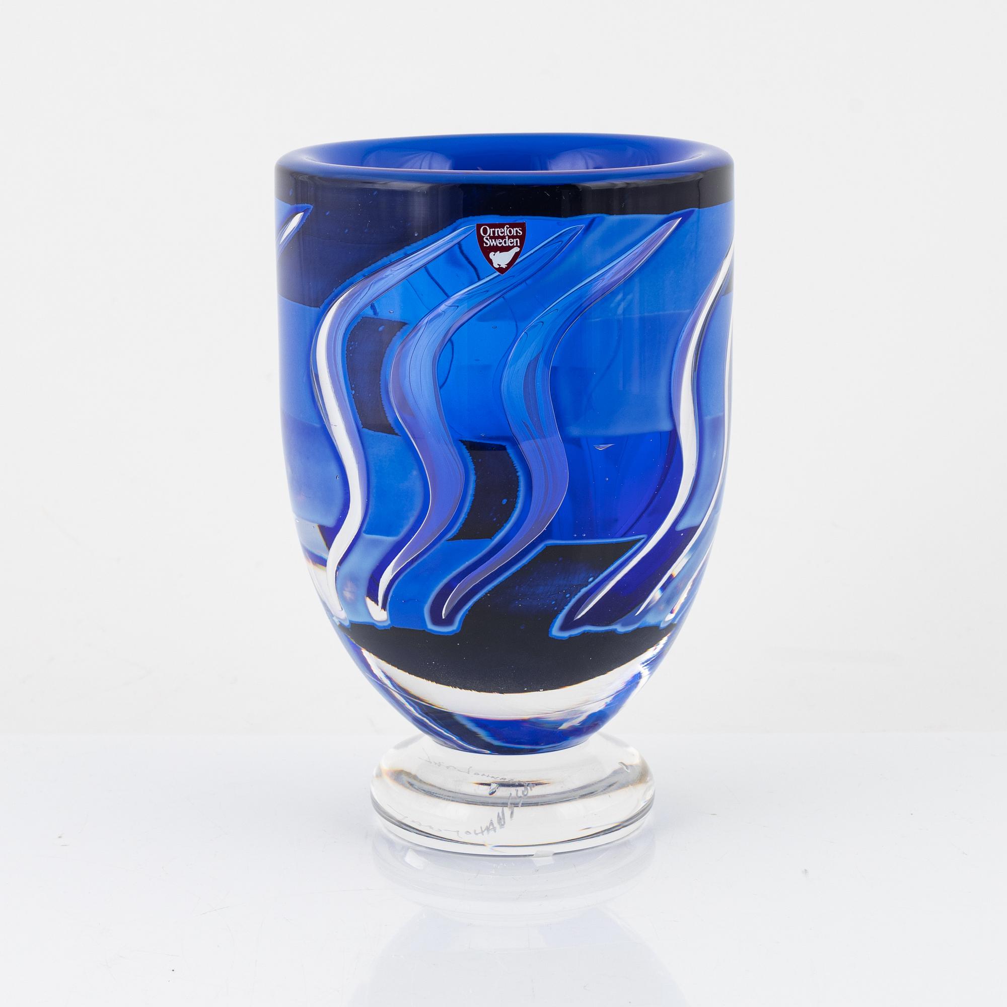 Jan Johansson, an 'Ariel' vase, Orrefors.