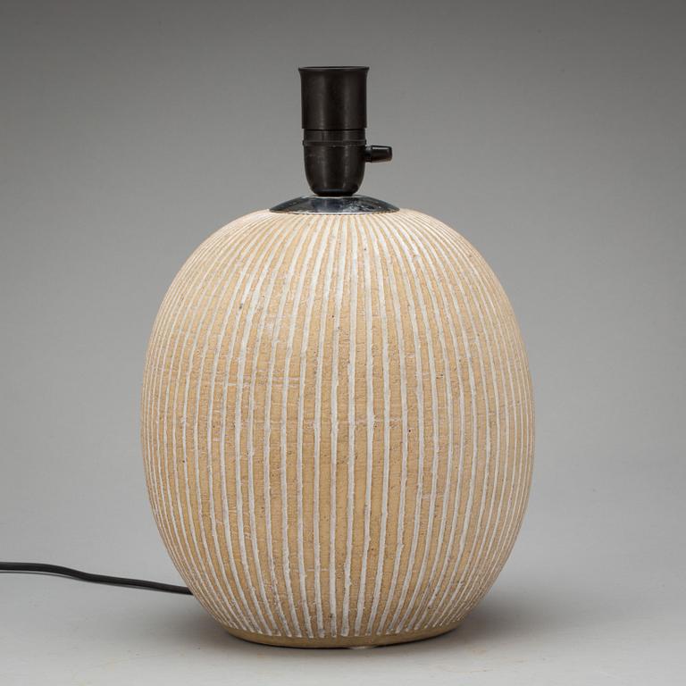 LAMPFOT, stengods, Edgar Böckman, monogramsignerad.