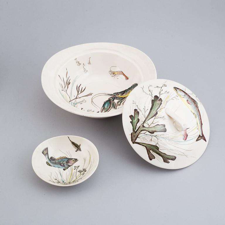 A part 'Fish' earthenware dinner service, Johnson Bros, England (11 pieces).