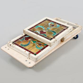 BLYGLASFÖNSTER, 3 st, 1900-talets första hälft.