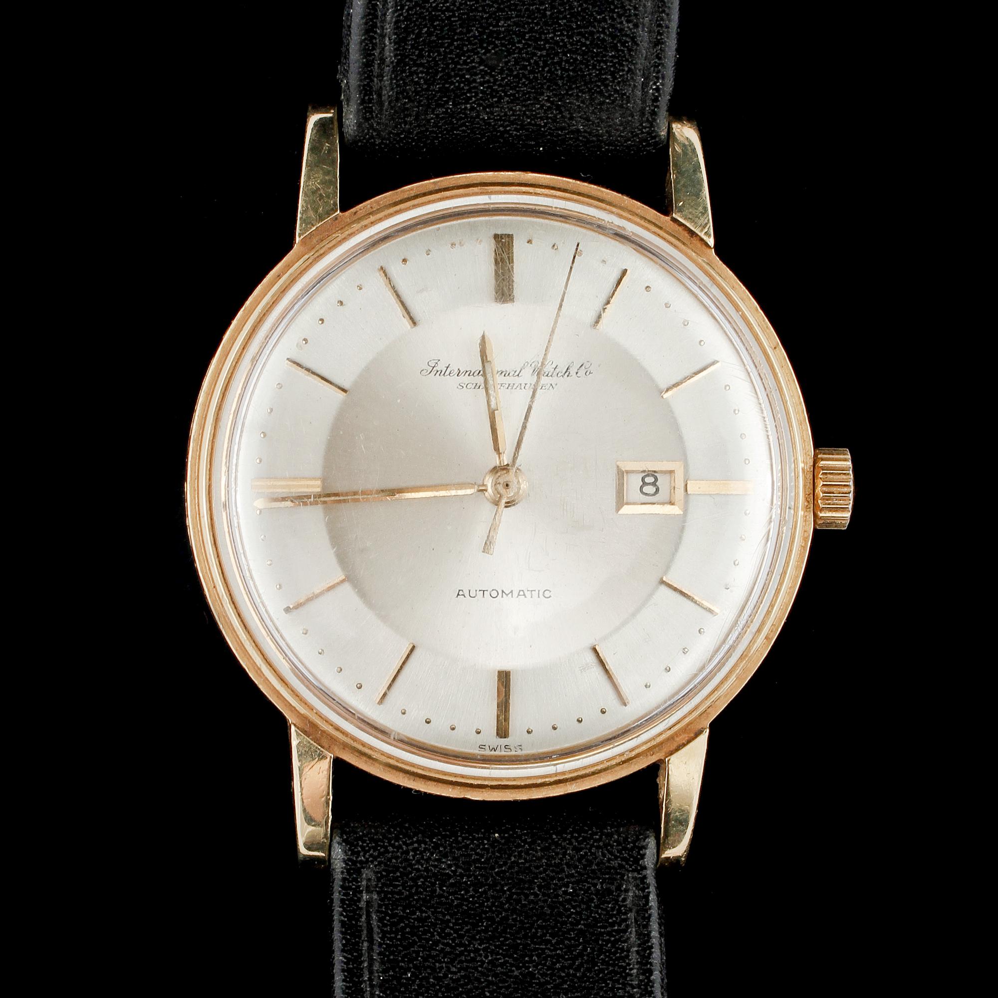 ARMBANDSUR, IWC, International Watch Company, 18k guld, importstämplad, 1900-talets tredje kvartal. Vikt 47 g.