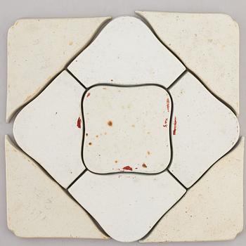 A famille rose nine piece cabaret, Qing dynasty, 19th century.