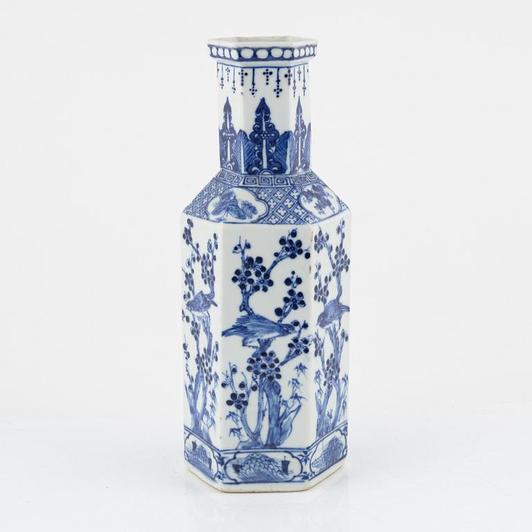 Vas, porslin, Kina, Qingdynasti, 1800-tal.
