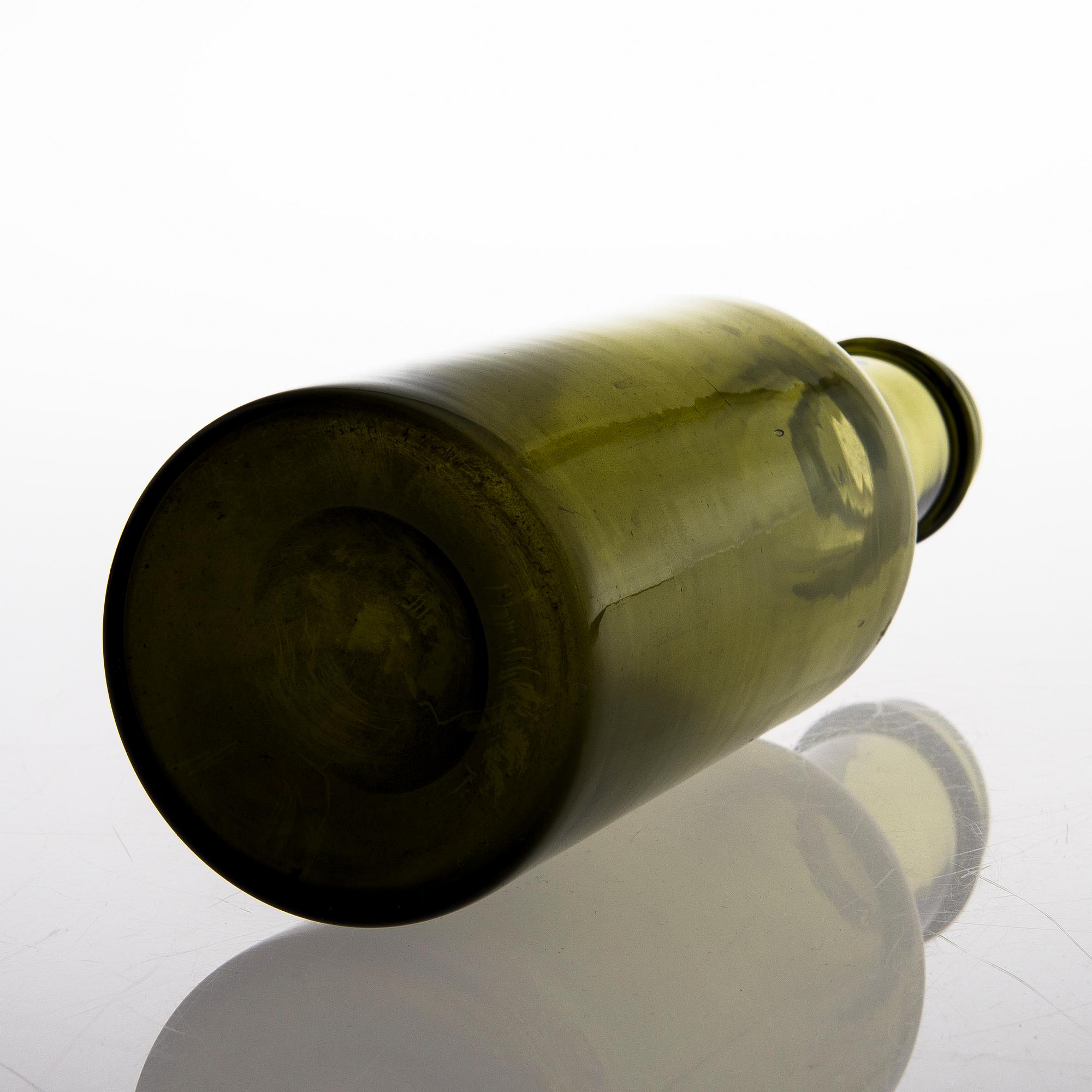 A 1960s Glass Bottle, signed Tapio Wirkkala 2507. Iittala, in production 1959-1968.