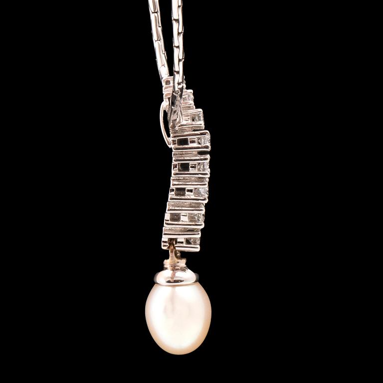 An 18K white gold necklace set with round brilliant-cut diamonds and a cultured pearl.