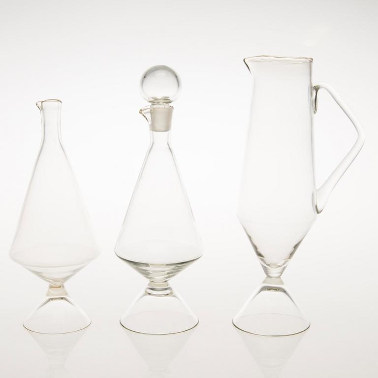 TAMARA ALADIN, KARAFFER, 3 st, glas, X-serien, Riihimäen Lasi 1961-64. Modellerna formgivna 1961.