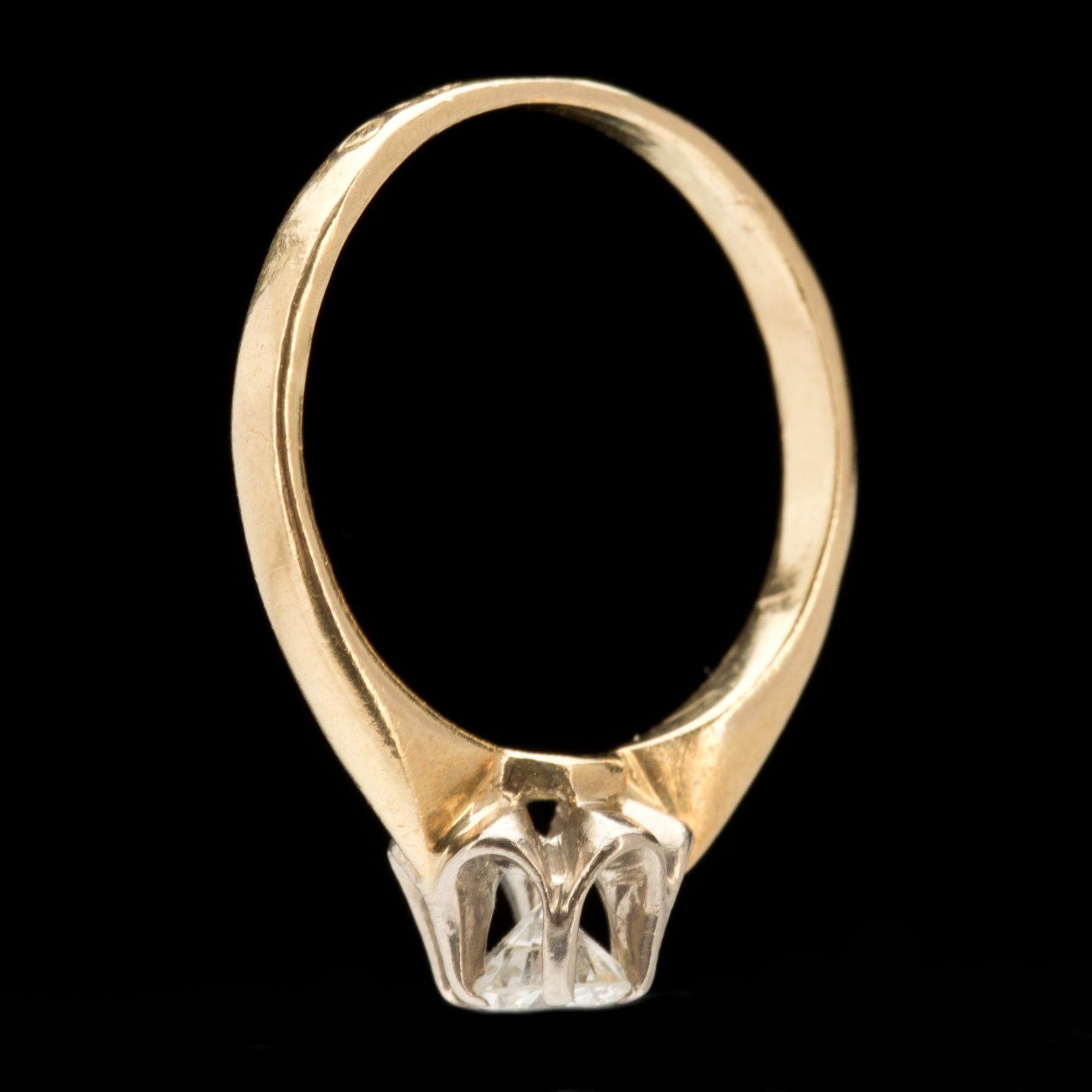 RING, 18k guld- vitguld med briljantslipad diamant ca 0,38ct. Vikt ca 2g.