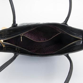 Mulberry, a Congo leather bag.