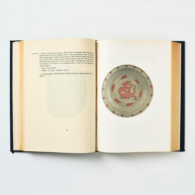 R.L. Hobson: A Catalogue of Chinese Pottery and Porcelain in the Collection of Sir Percival David.